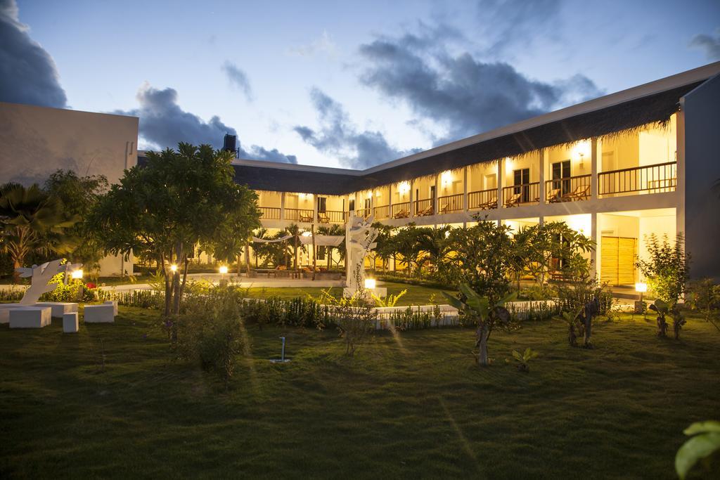 Amra Palace Gan  Exterior foto